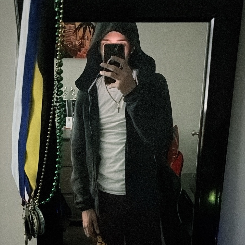 Meet your Posher, Reek